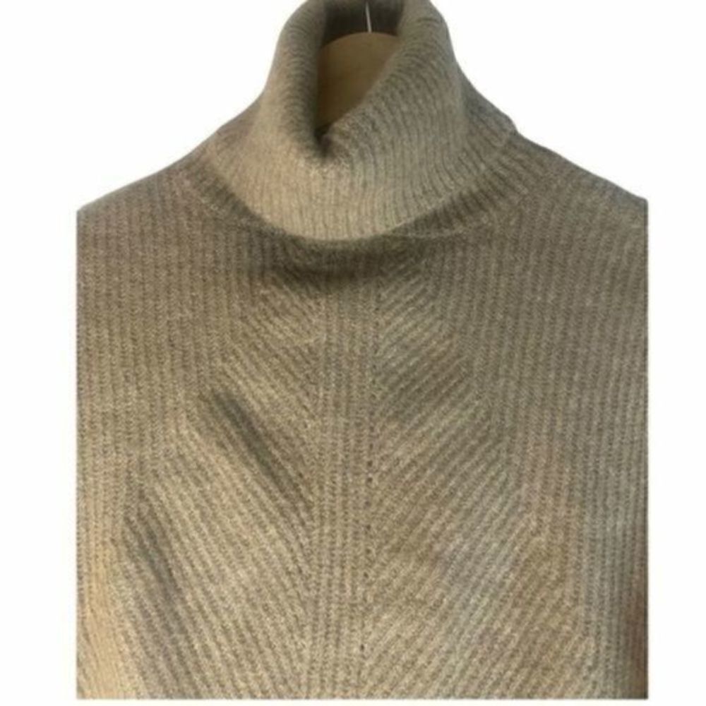 Sweet Romeo Nordstrom Heather Latte Abstract Rib Turtleneck Sweater Small - Picture 3 of 7